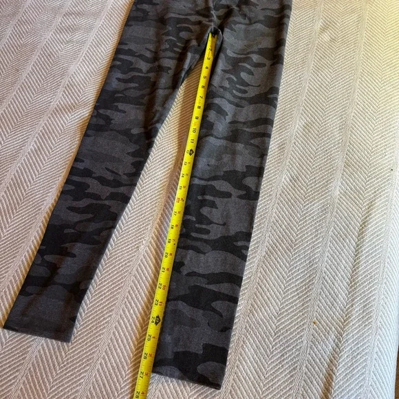 Pact Black Camouflage Leggings - Picture 6 of 7